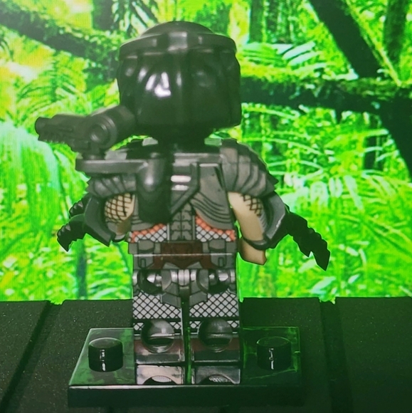 Lego PREDATOR Custom Printed Minifigure MINIFIG M5/29 - Picture 3 of 4